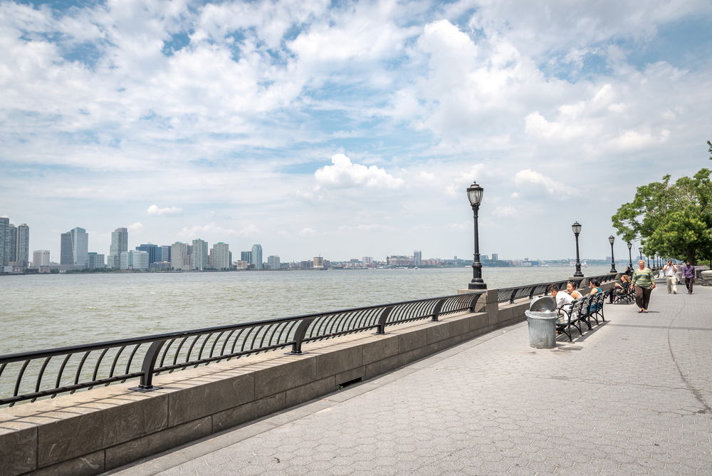 Hoboken Pier Park
